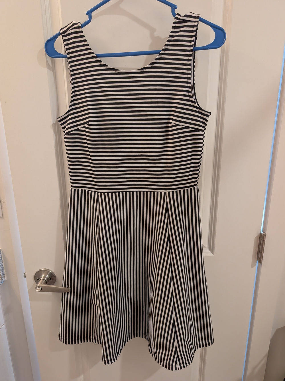 H&M Black and White Striped Sleeveless Fit-and-Flare Dress